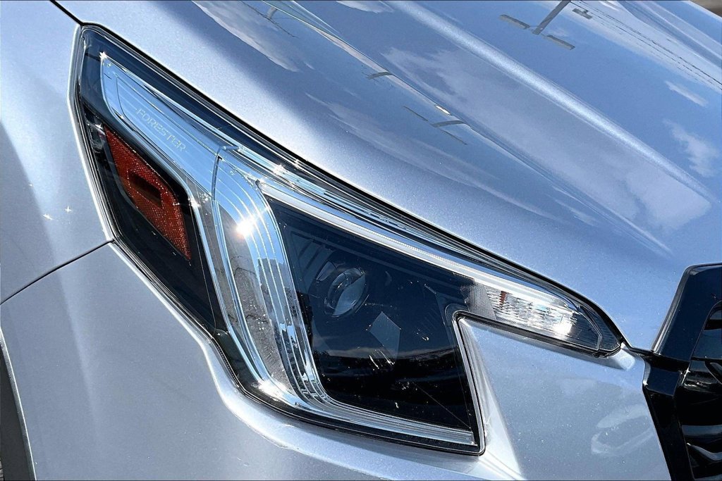 Used 2023 Subaru Forester Sport AWD/4WD image 29