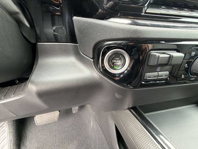 Certified 2022 Chevrolet Silverado 1500 ZR2 w/ Technology Package AWD/4WD image 18