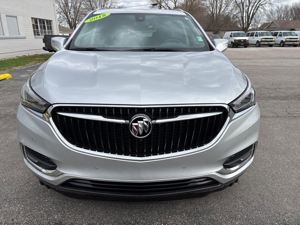 Used 2018 Buick Enclave Premium w/ LPO, Hit The Road Package AWD/4WD image 2