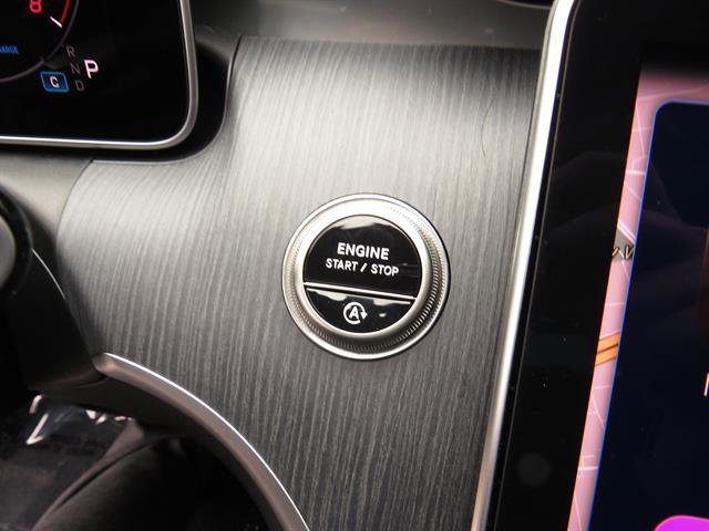 Certified 2025 Mercedes-Benz C 300 4MATIC Sedan image 14