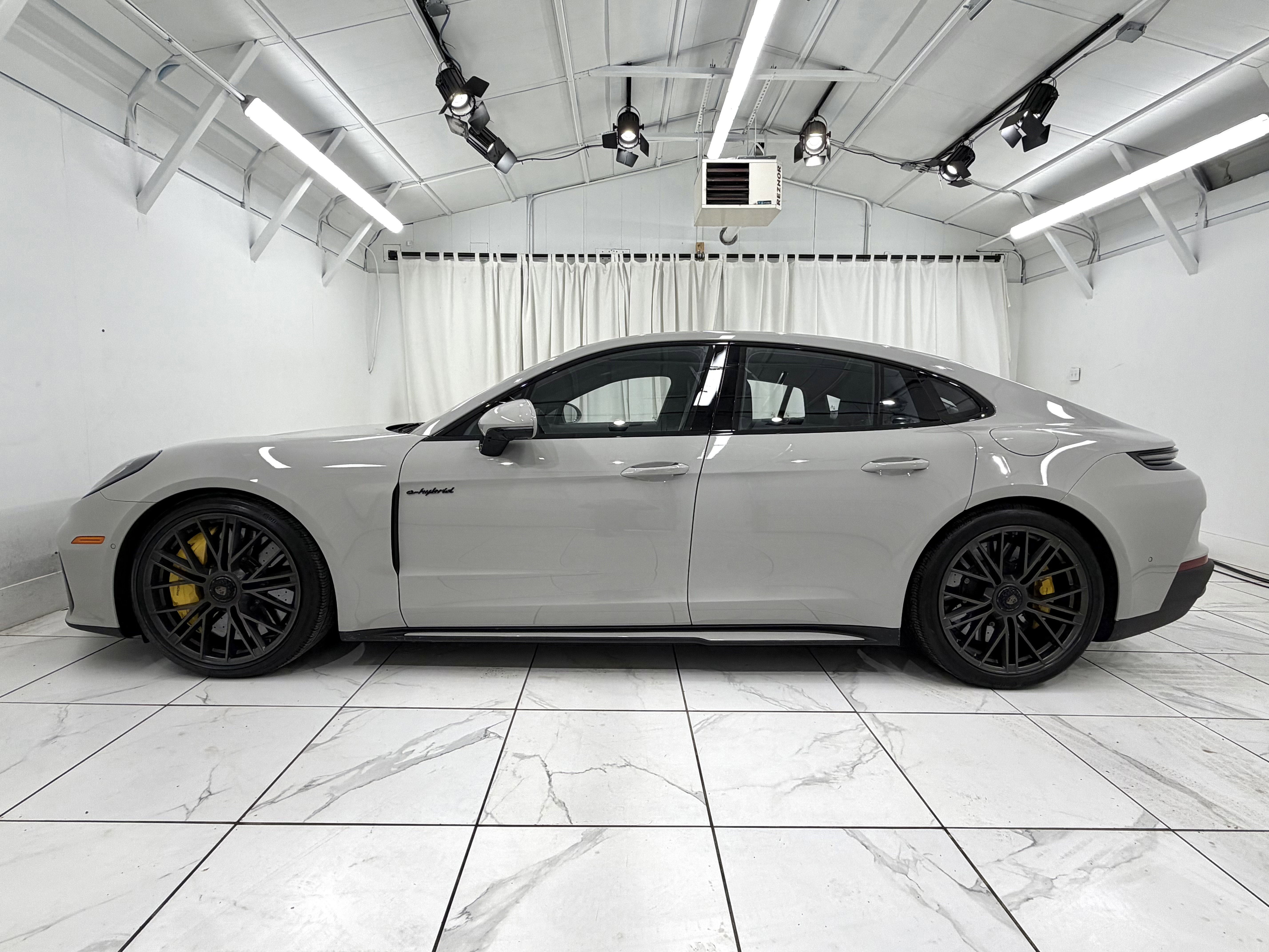 Used 2025 Porsche Panamera Turbo S image 15