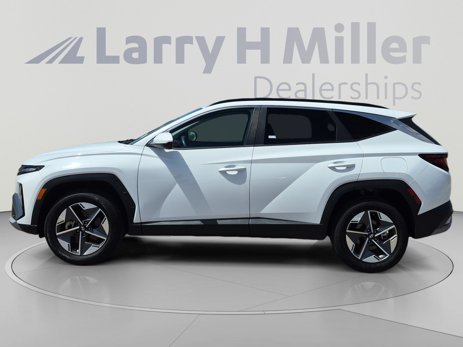 Used 2025 Hyundai Tucson SEL AWD/4WD image 2