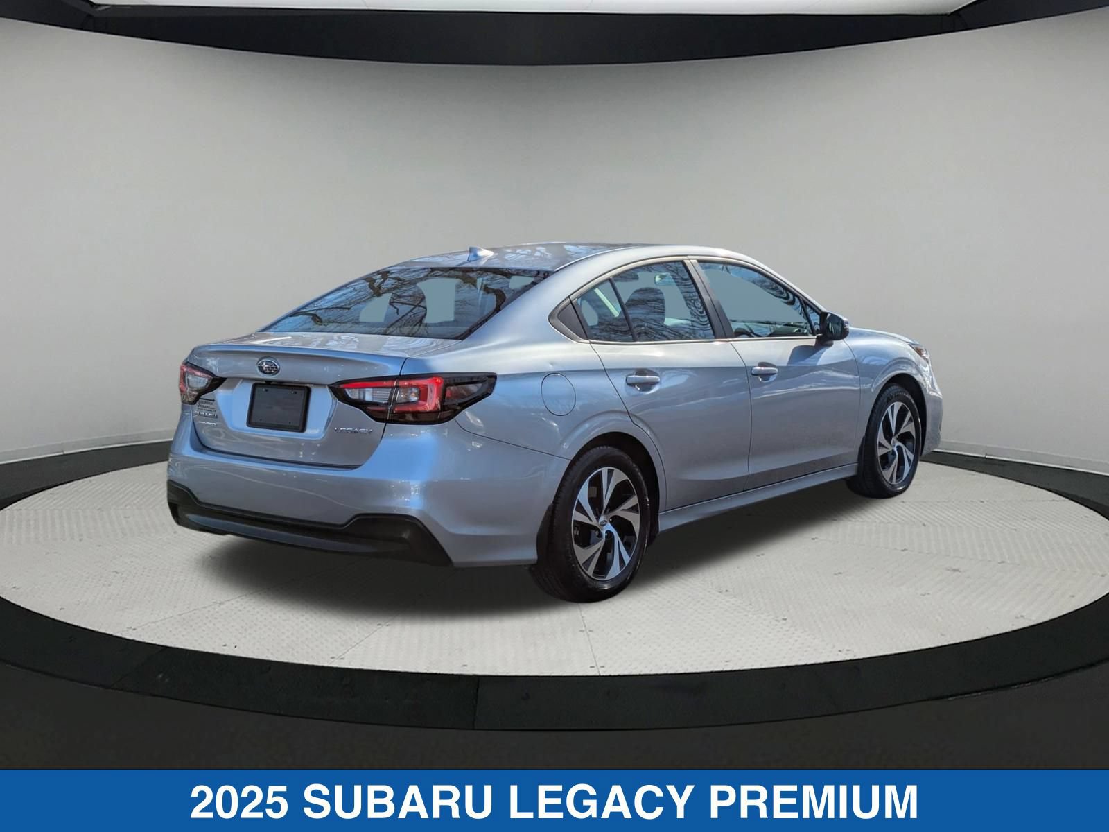 Certified 2025 Subaru Legacy Premium AWD/4WD image 4