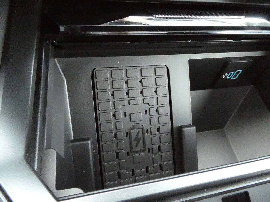New 2026 Ford F250 Lariat w/ Black Appearance Package AWD/4WD image 26