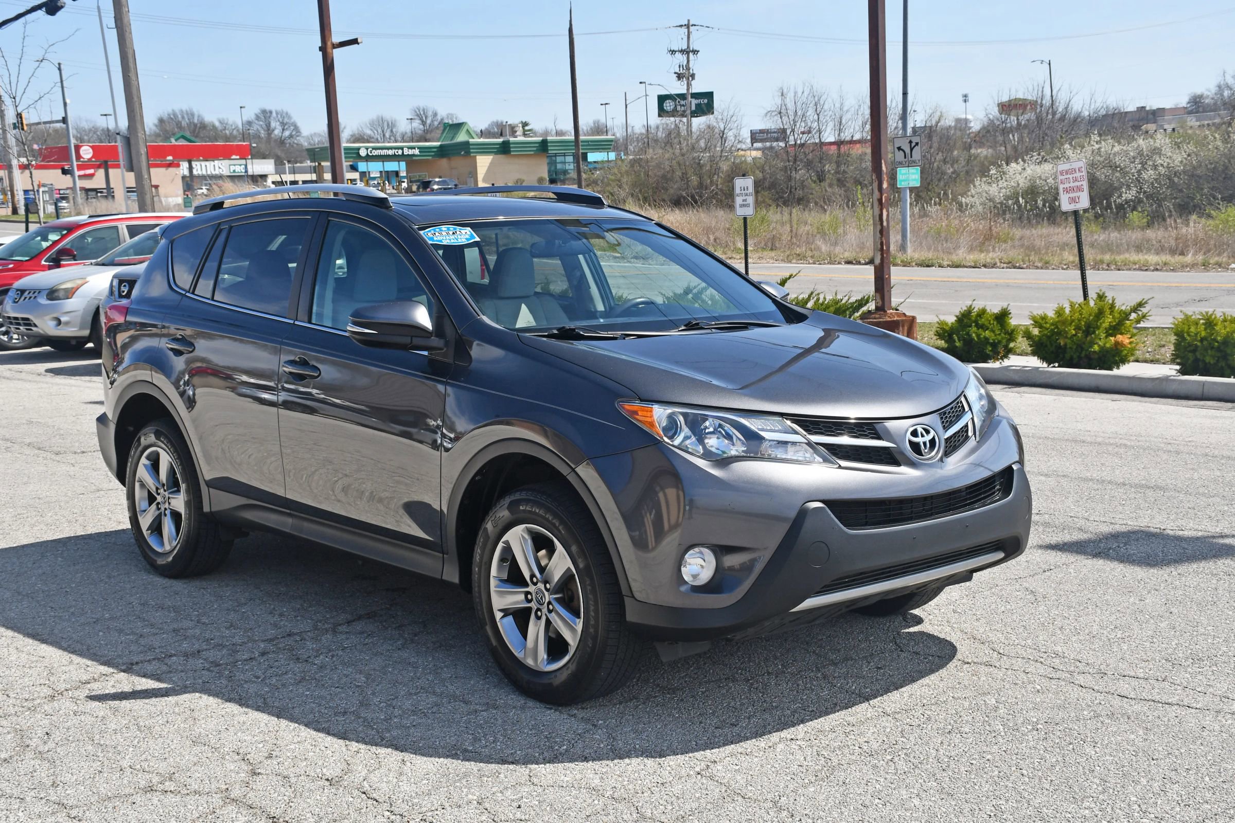 Used 2015 Toyota RAV4 XLE image 2