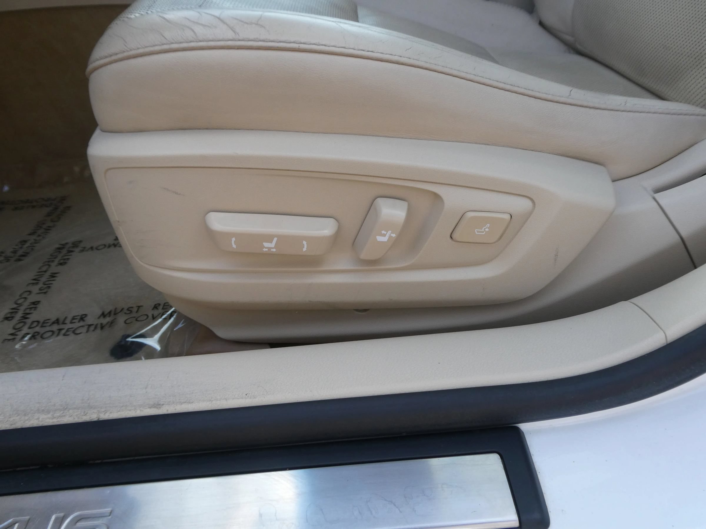 Used 2014 Lexus ES 350 w/ Luxury Package FWD image 17