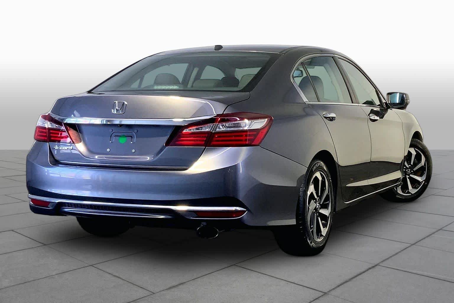 Used 2017 Honda Accord EX-L image 13
