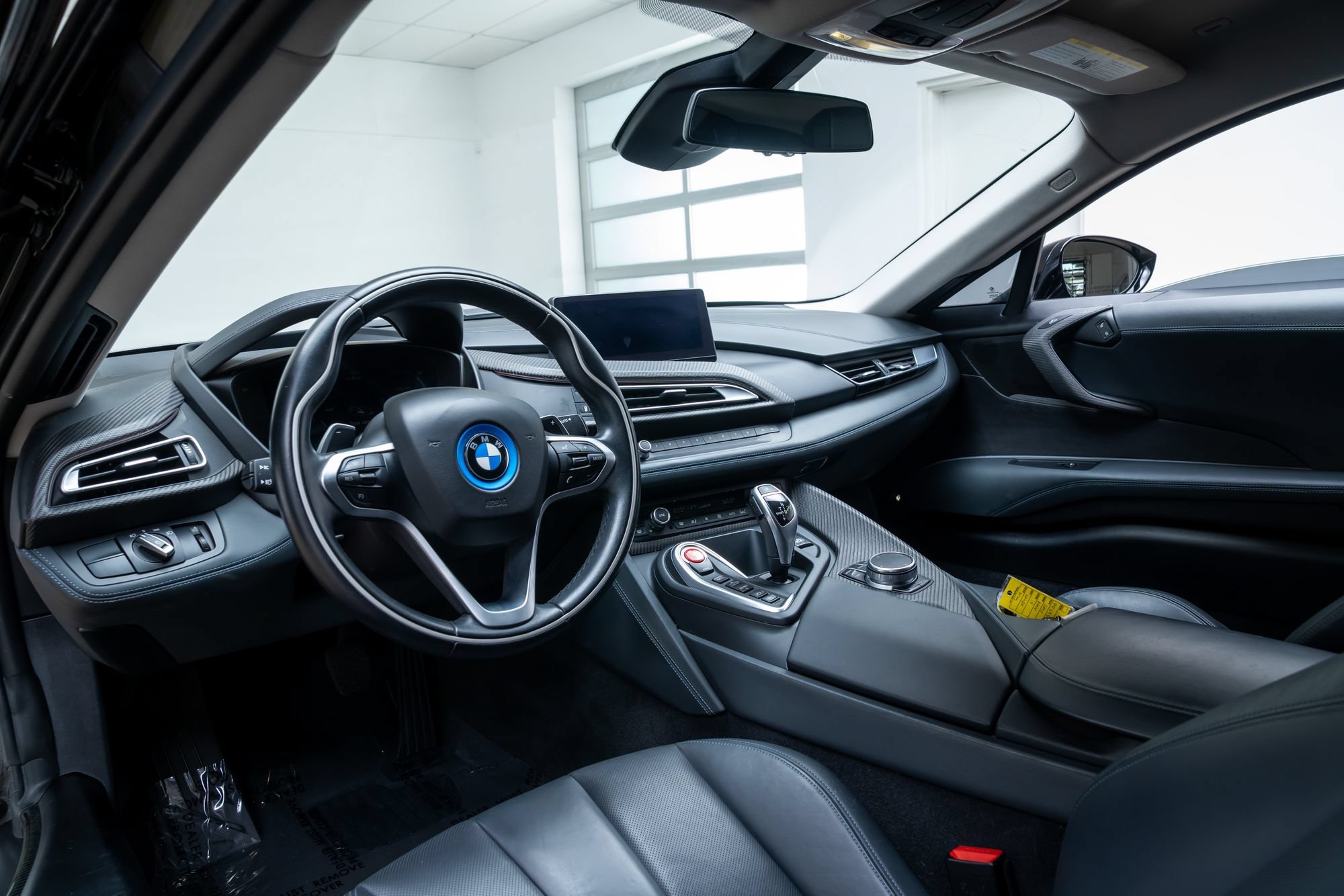 Used 2020 BMW i8 Coupe AWD/4WD image 20