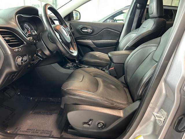 Used 2020 Jeep Cherokee Limited AWD/4WD image 15