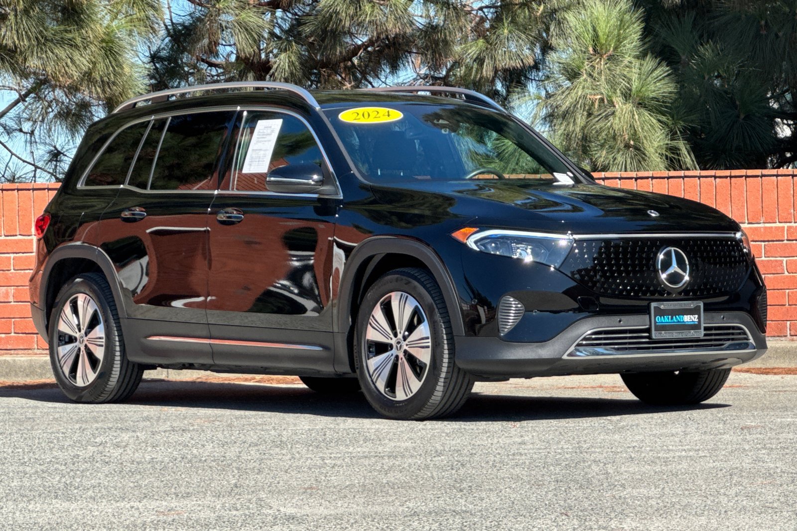 Certified 2024 Mercedes-Benz EQB 250+ image 2