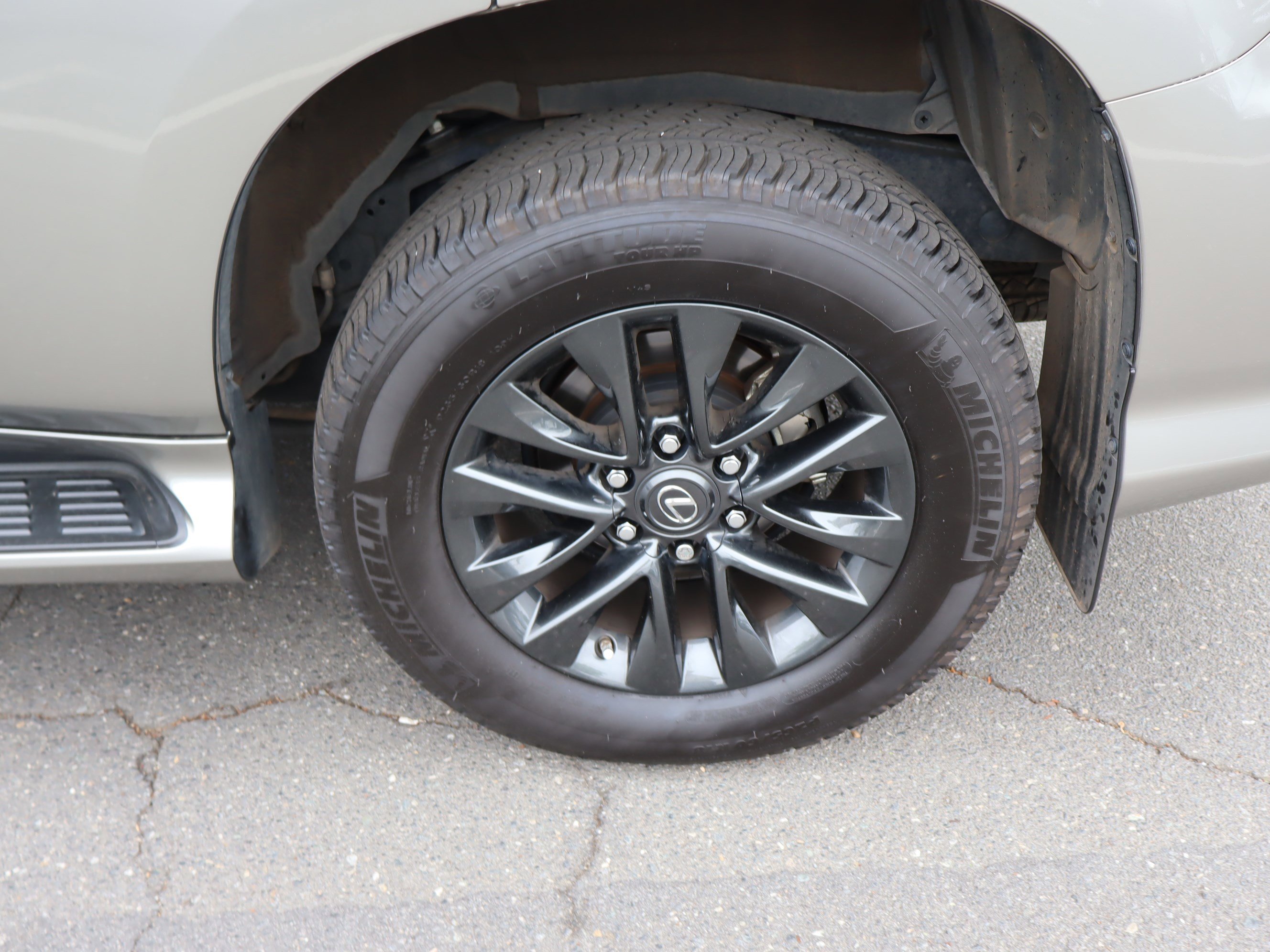 Used 2023 Lexus GX 460 Premium AWD/4WD image 43