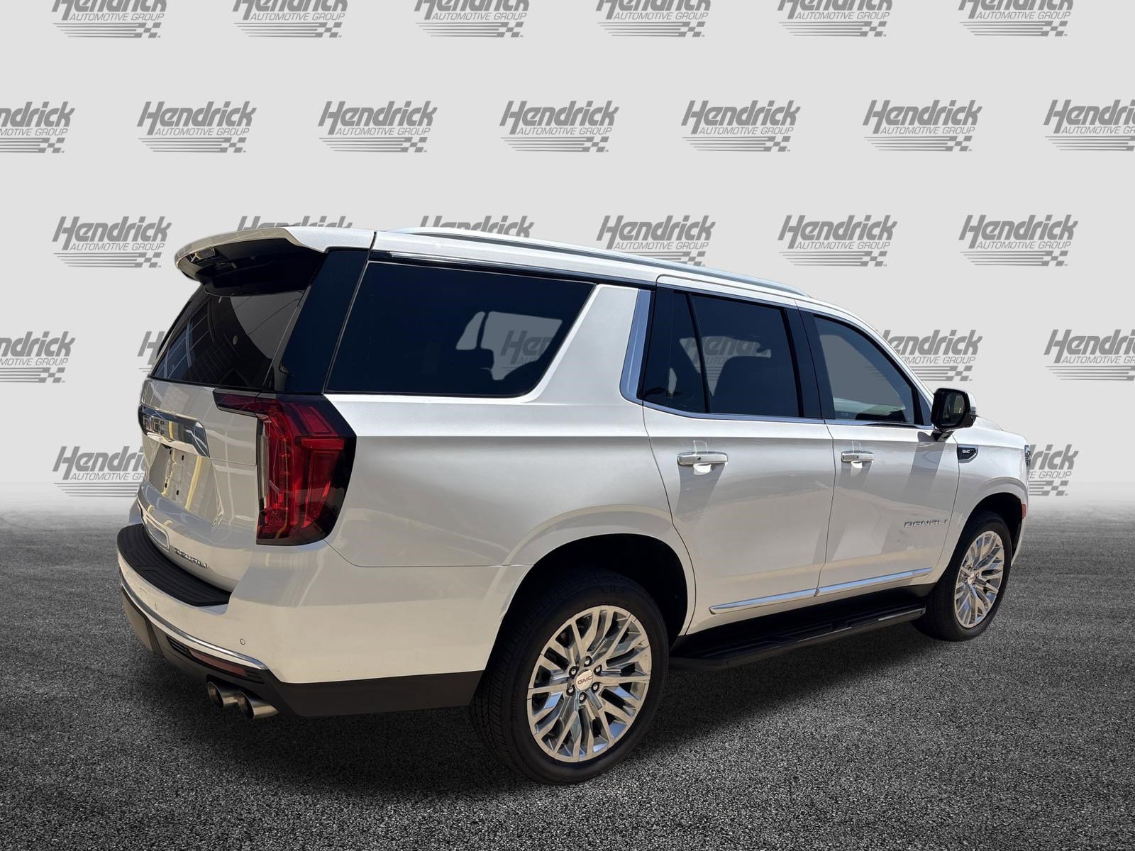 Used 2024 GMC Yukon Denali AWD/4WD image 10