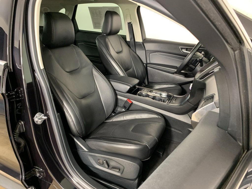 Used 2020 Ford Edge Titanium w/ Equipment Group 301A image 37