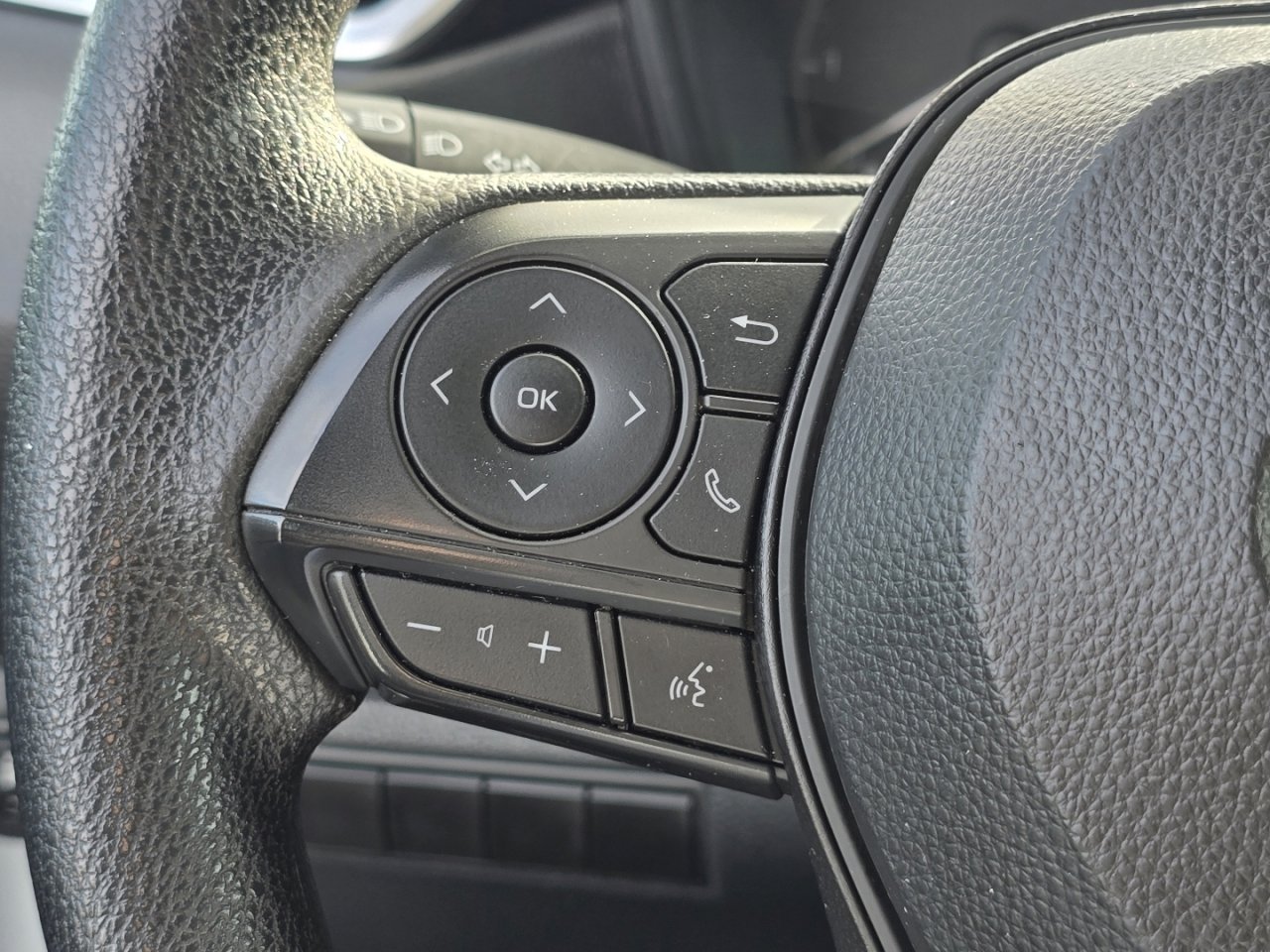 Certified 2024 Toyota Corolla LE image 23