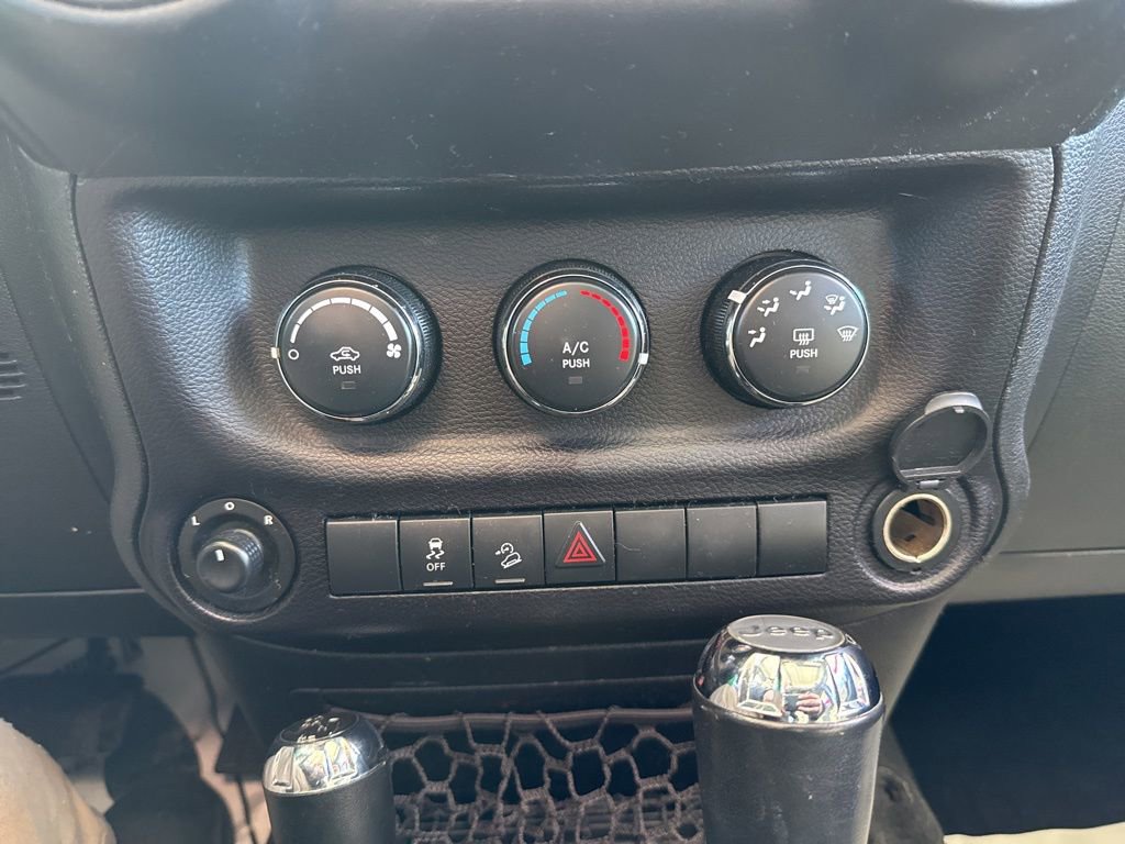 Used 2016 Jeep Wrangler Unlimited Sport w/ Quick Order Package 24S image 15