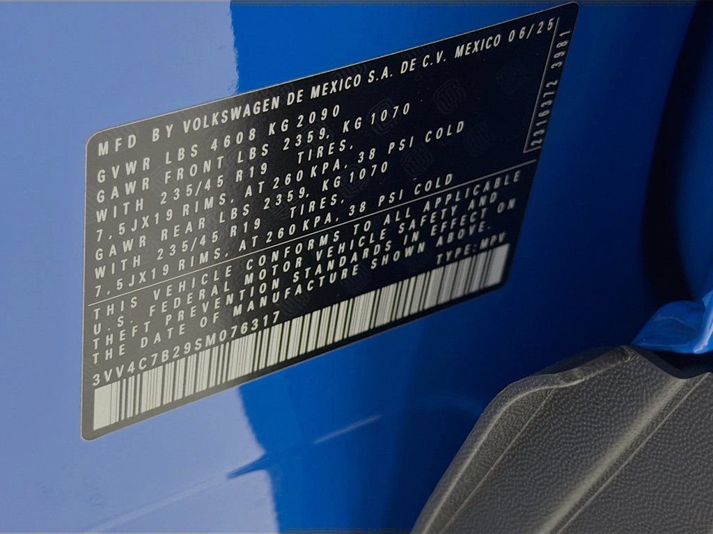 Certified 2025 Volkswagen Taos SEL AWD/4WD image 34