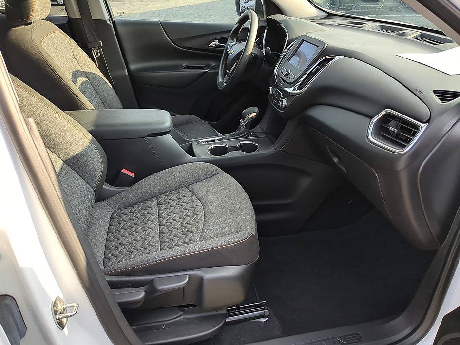 Used 2023 Chevrolet Equinox LT FWD image 30
