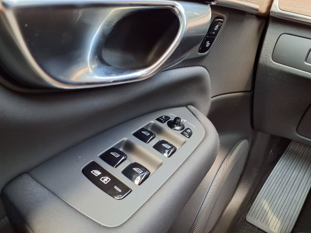 New 2026 Volvo XC90 B5 Core AWD/4WD image 21