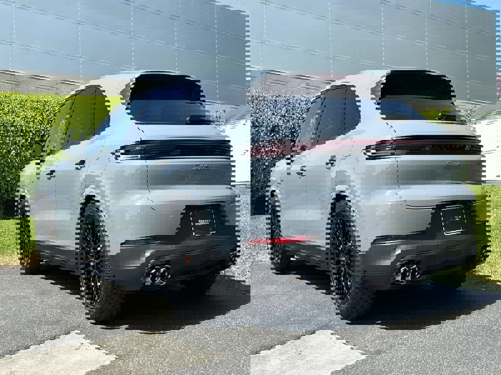 New 2026 Porsche Cayenne S image 3