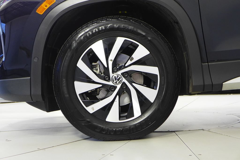 Used 2025 Volkswagen Tiguan S FWD image 5