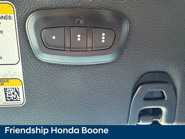 Used 2024 Jeep Wrangler Sahara image 29