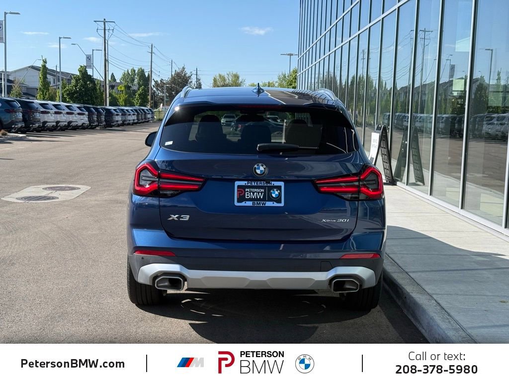 Used 2024 BMW X3 xDrive30i w/ Premium Package AWD/4WD image 4