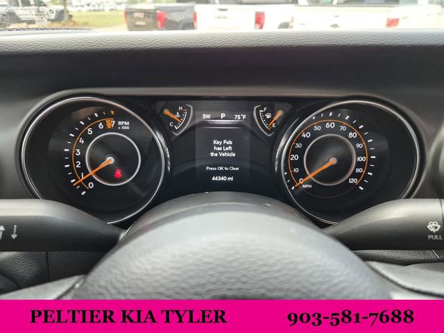 Used 2021 Jeep Gladiator Sport image 28