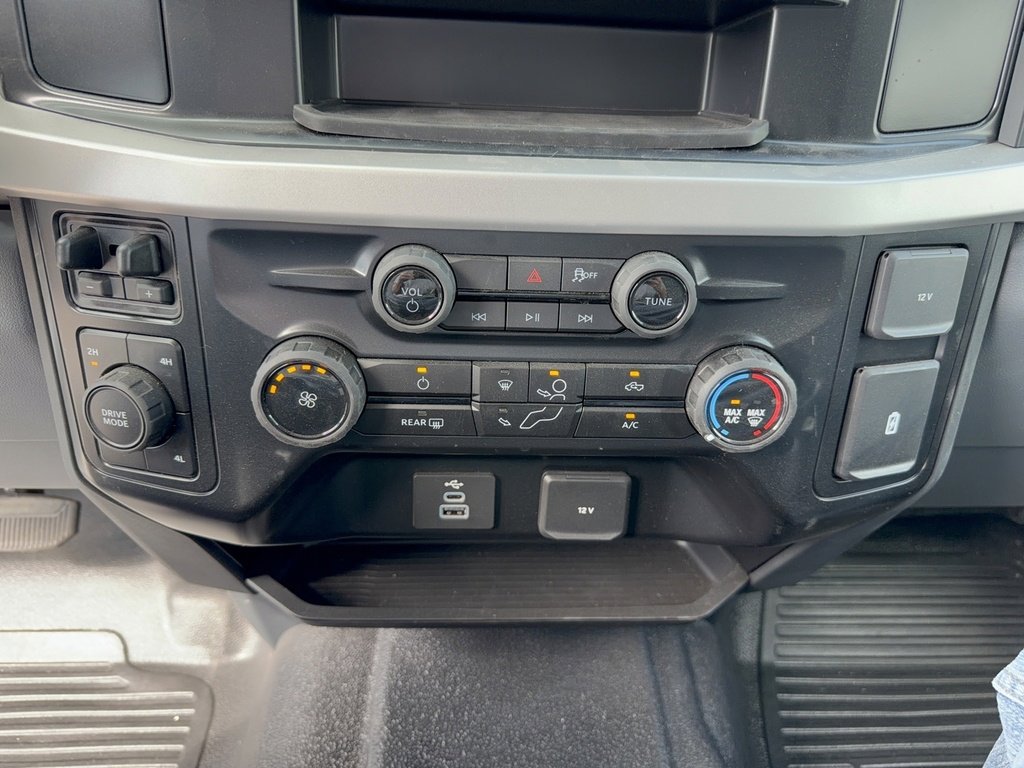 New 2026 Ford F350 XL w/ XL Chrome Package image 34