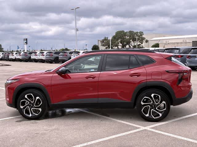 Used 2026 Chevrolet Trax RS w/ Sunroof Package FWD image 3