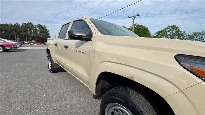Used 2024 Chevrolet Colorado W/T image 19