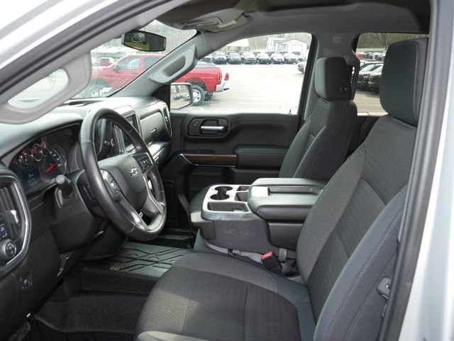 Used 2019 Chevrolet Silverado 1500 RST image 2