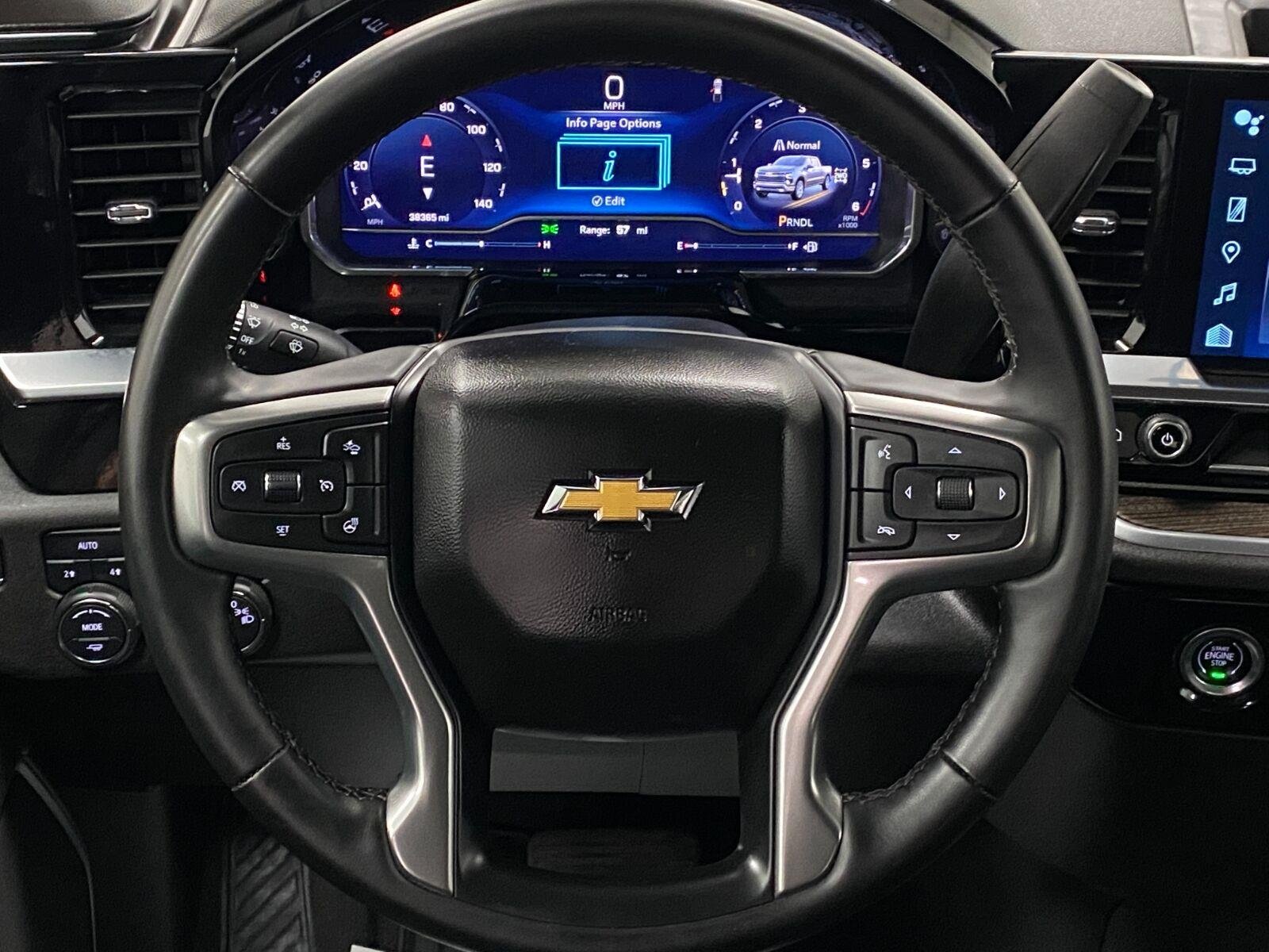 Used 2024 Chevrolet Silverado 1500 LT AWD/4WD image 15