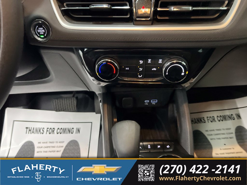 Used 2025 Chevrolet TrailBlazer LT FWD image 30