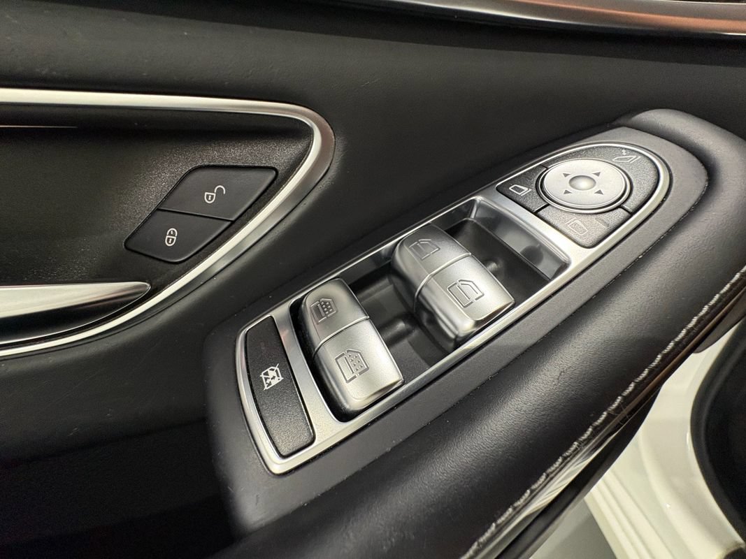 Used 2019 Mercedes-Benz S 560 4MATIC Sedan image 39