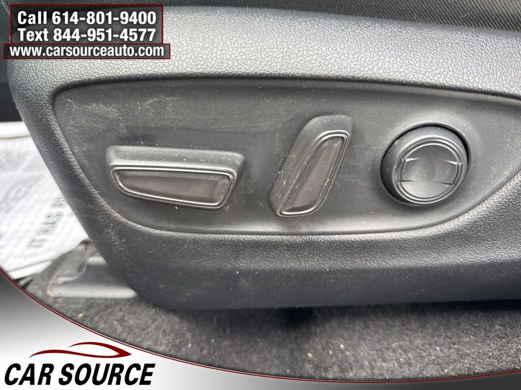 Used 2021 Toyota RAV4 XLE w/ Convenience Package image 19