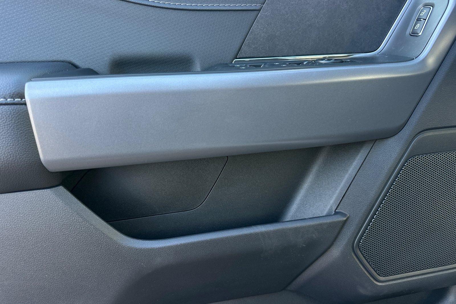 New 2026 Ford F150 XLT w/ Equipment Group 302A MID image 10