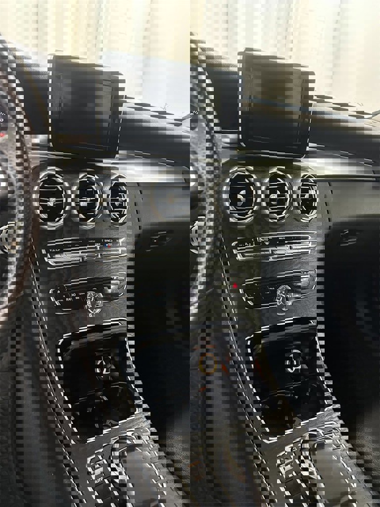 Used 2015 Mercedes-Benz C 300 4MATIC Sedan image 17