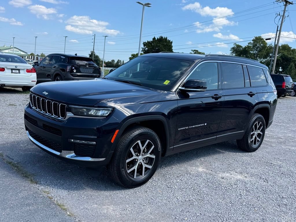Used 2024 Jeep Grand Cherokee L Limited AWD/4WD image 22