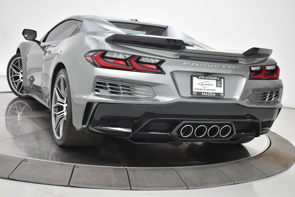 Used 2024 Chevrolet Corvette Z06 RWD image 13