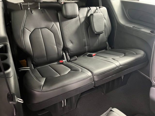 New 2026 Chrysler Voyager LX image 27