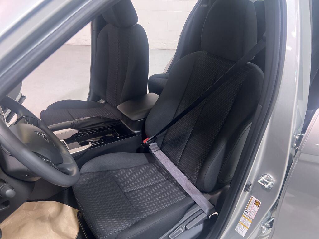 New 2026 Mitsubishi Eclipse Cross ES image 11