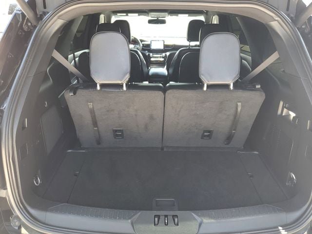Used 2023 Ford Explorer ST-Line w/ Class IV Trailer Tow Package RWD image 19