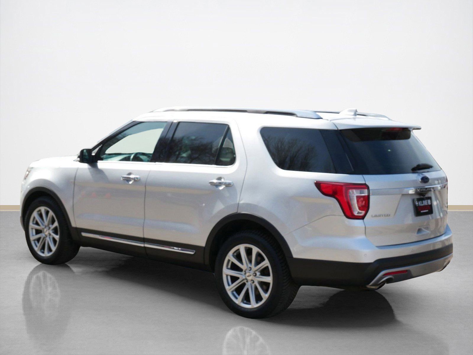 Used 2016 Ford Explorer Limited image 5
