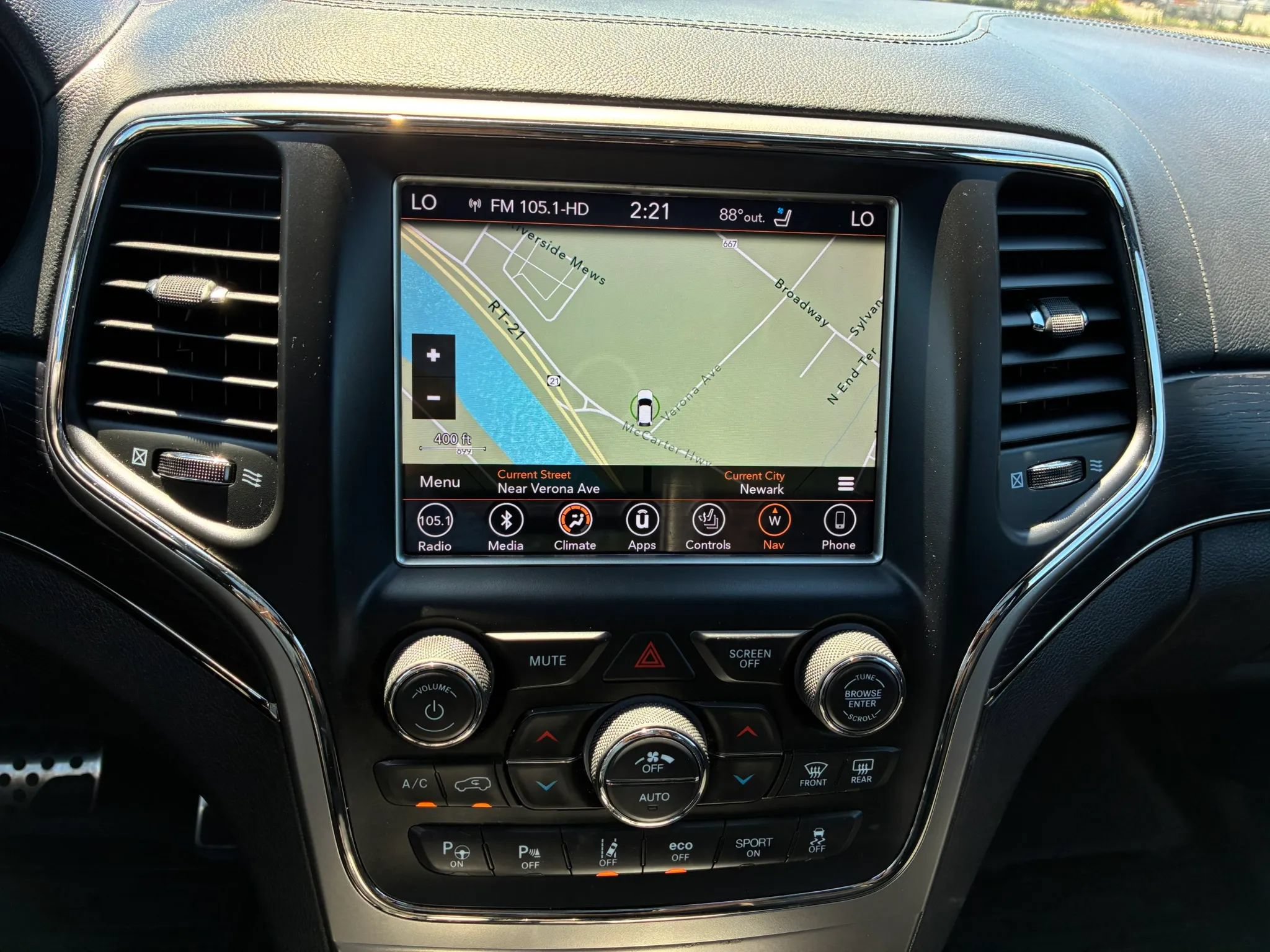 Used 2018 Jeep Grand Cherokee High Altitude AWD/4WD image 19