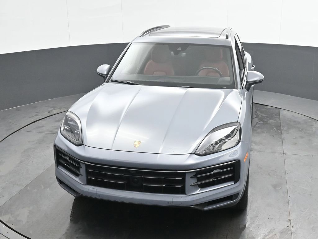 Used 2024 Porsche Cayenne image 39
