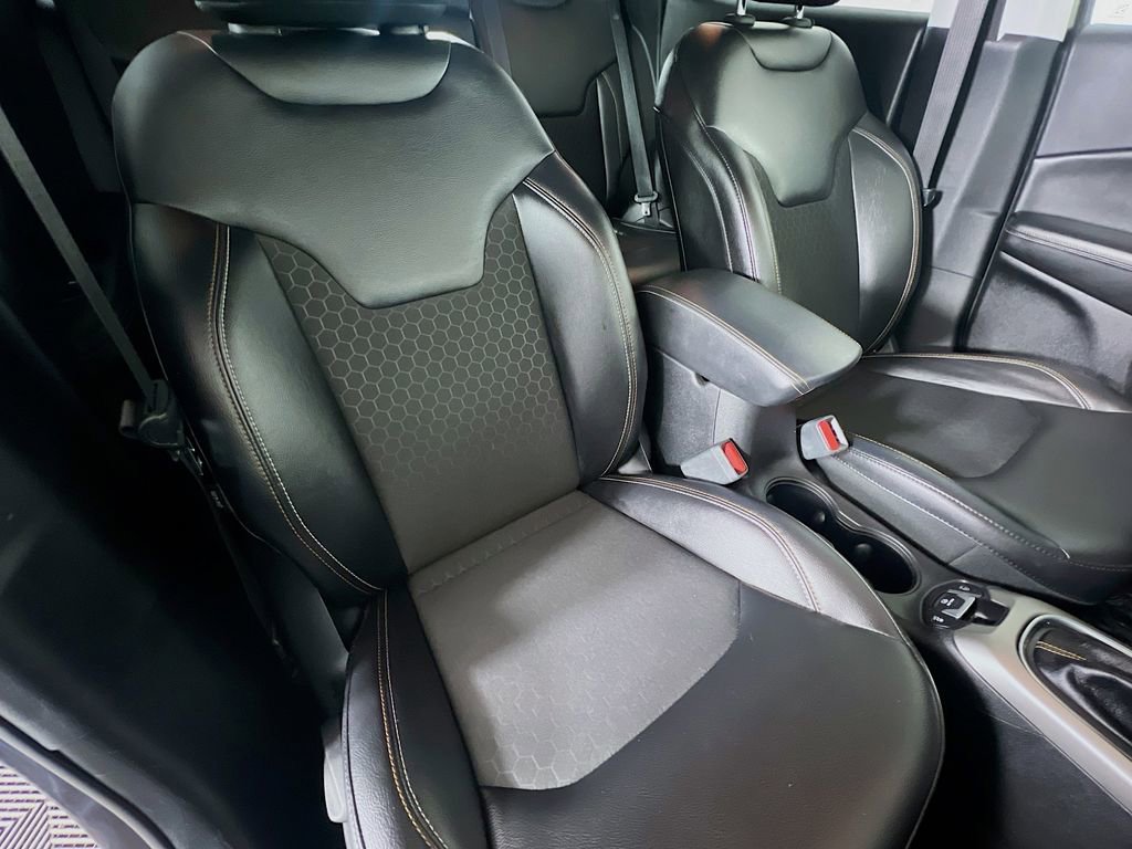 Used 2017 Jeep Compass Latitude w/ Popular Equipment Group image 25