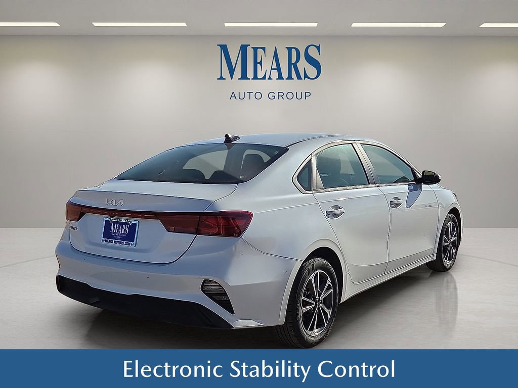 Used 2024 Kia Forte LXS image 6