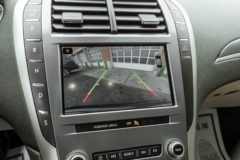 Used 2019 Lincoln MKZ Premiere image 23