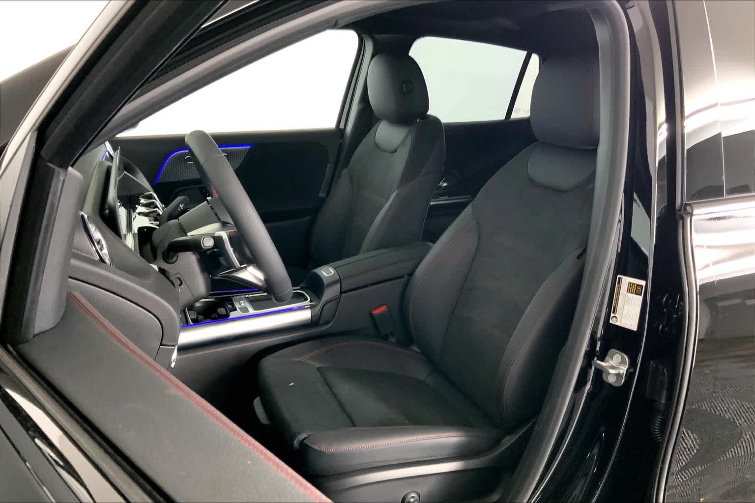 New 2025 Mercedes-Benz GLA 250 4MATIC image 14