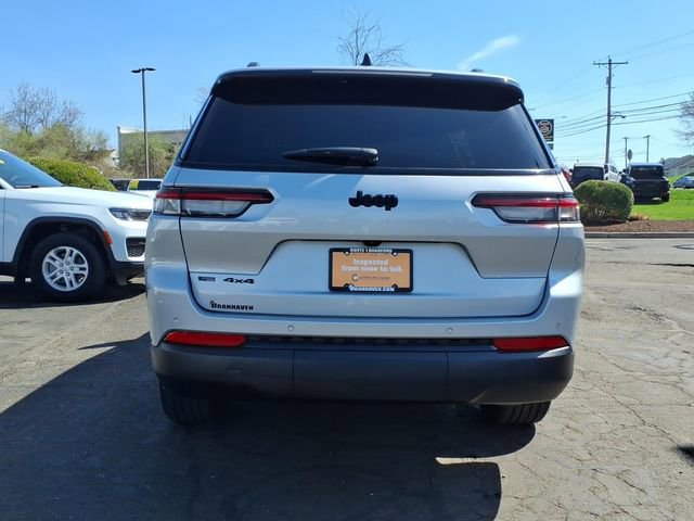 Certified 2023 Jeep Grand Cherokee L Laredo AWD/4WD image 5